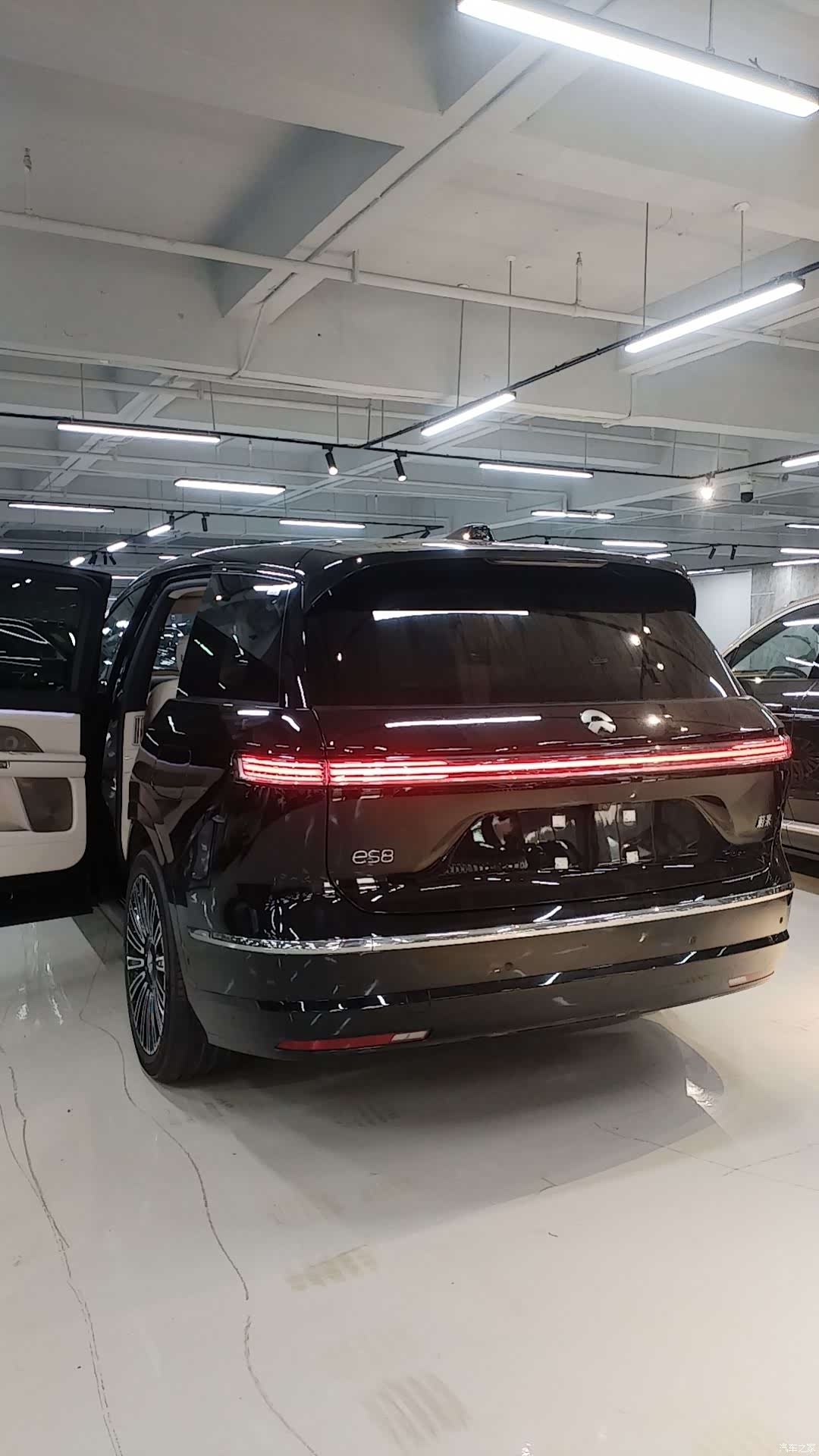 NIO ES8, 2026 7
