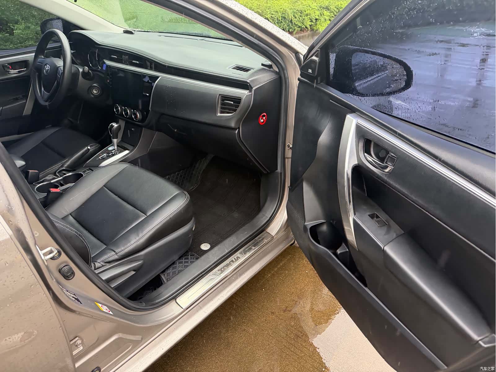 Toyota Corolla, 2015 11