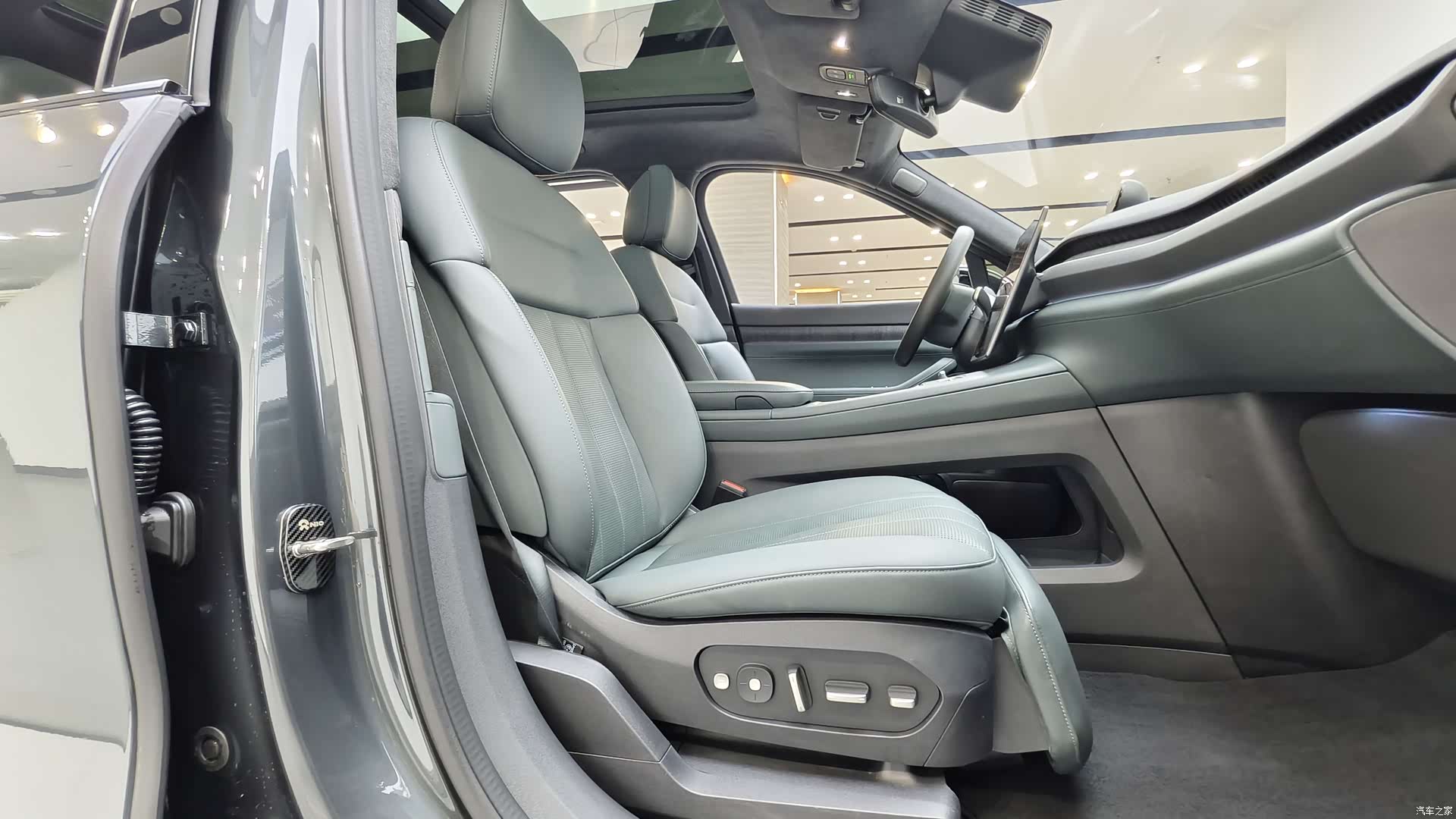 NIO ES8, 2023 7