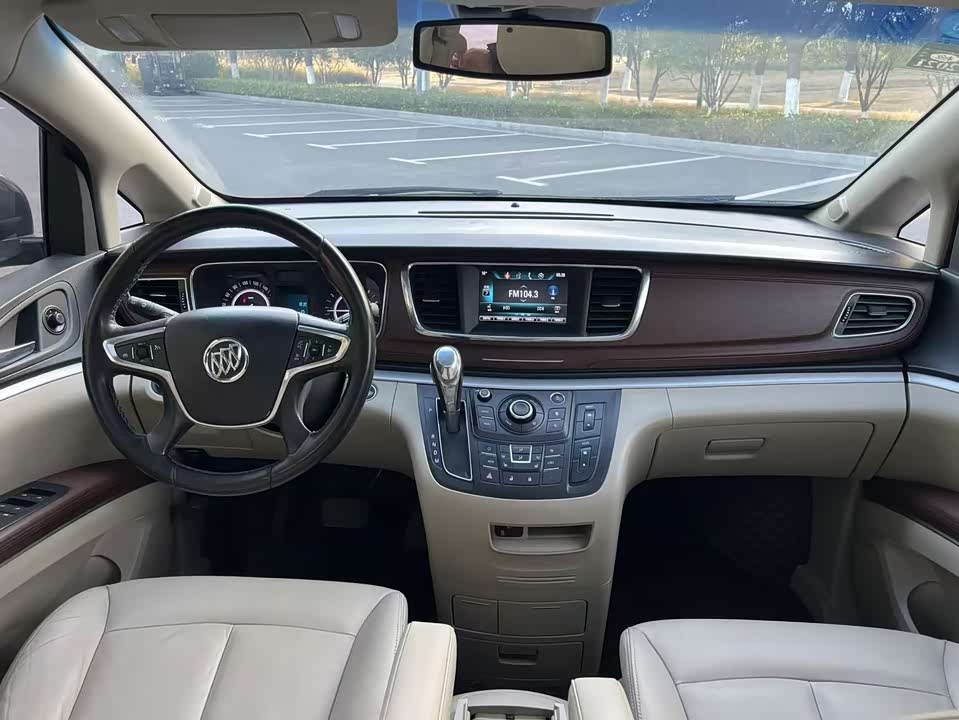 Buick GL8