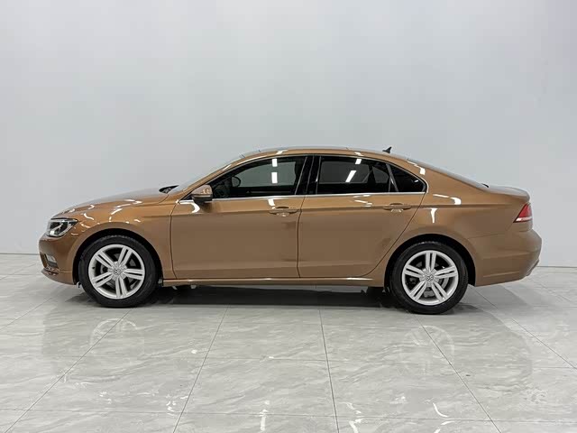 Volkswagen Lamando 2016, фото 2