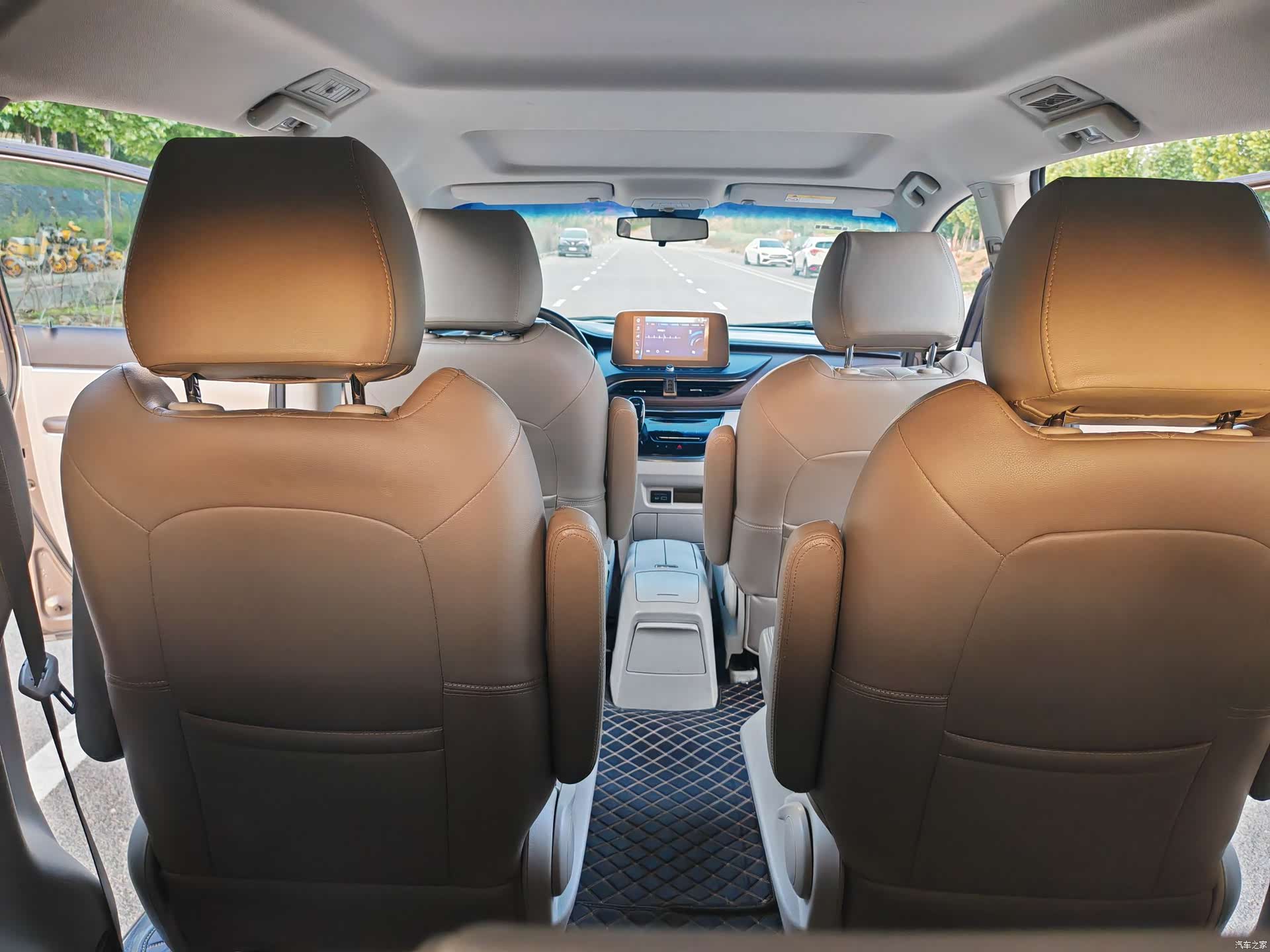 Buick GL8, 2022 8