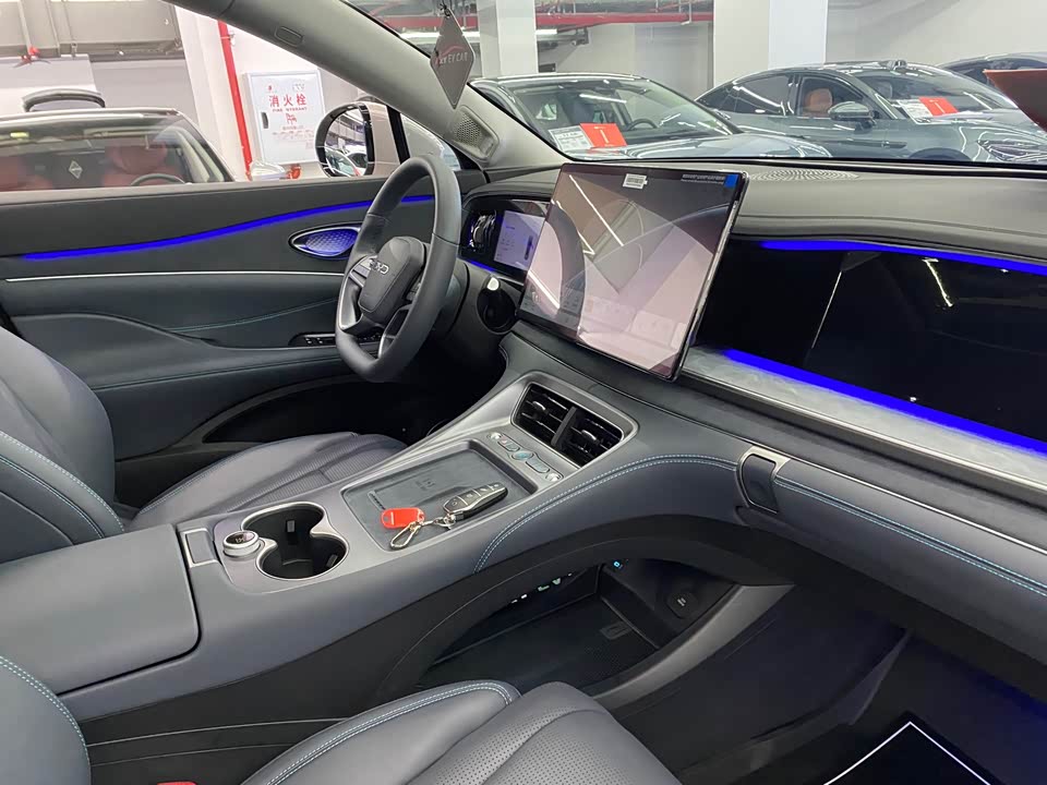 BYD Sea Lion 07 DM-i