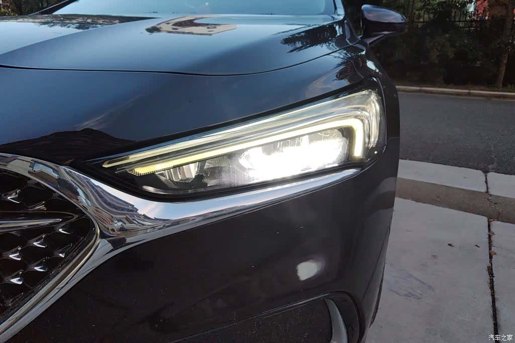 Buick LaCrosse, 2021 все фото