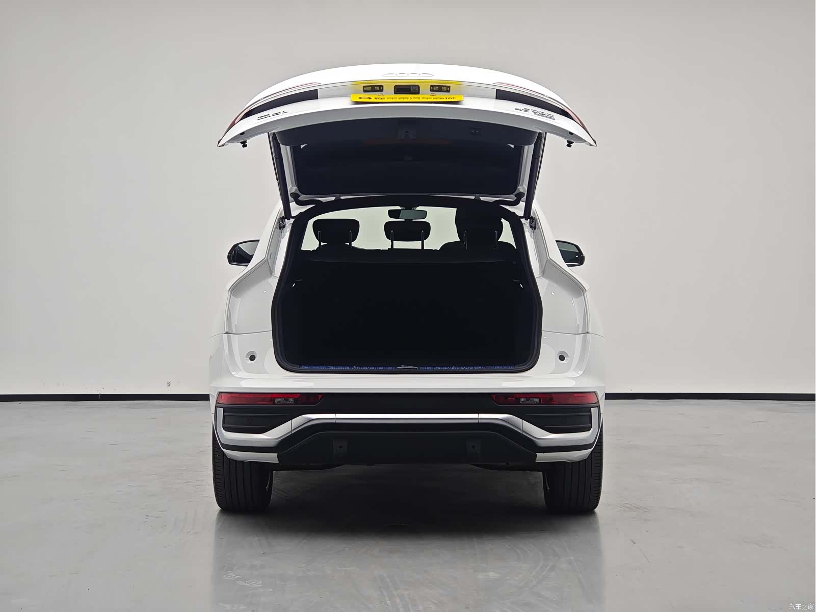 Audi Q5L, 2022 10