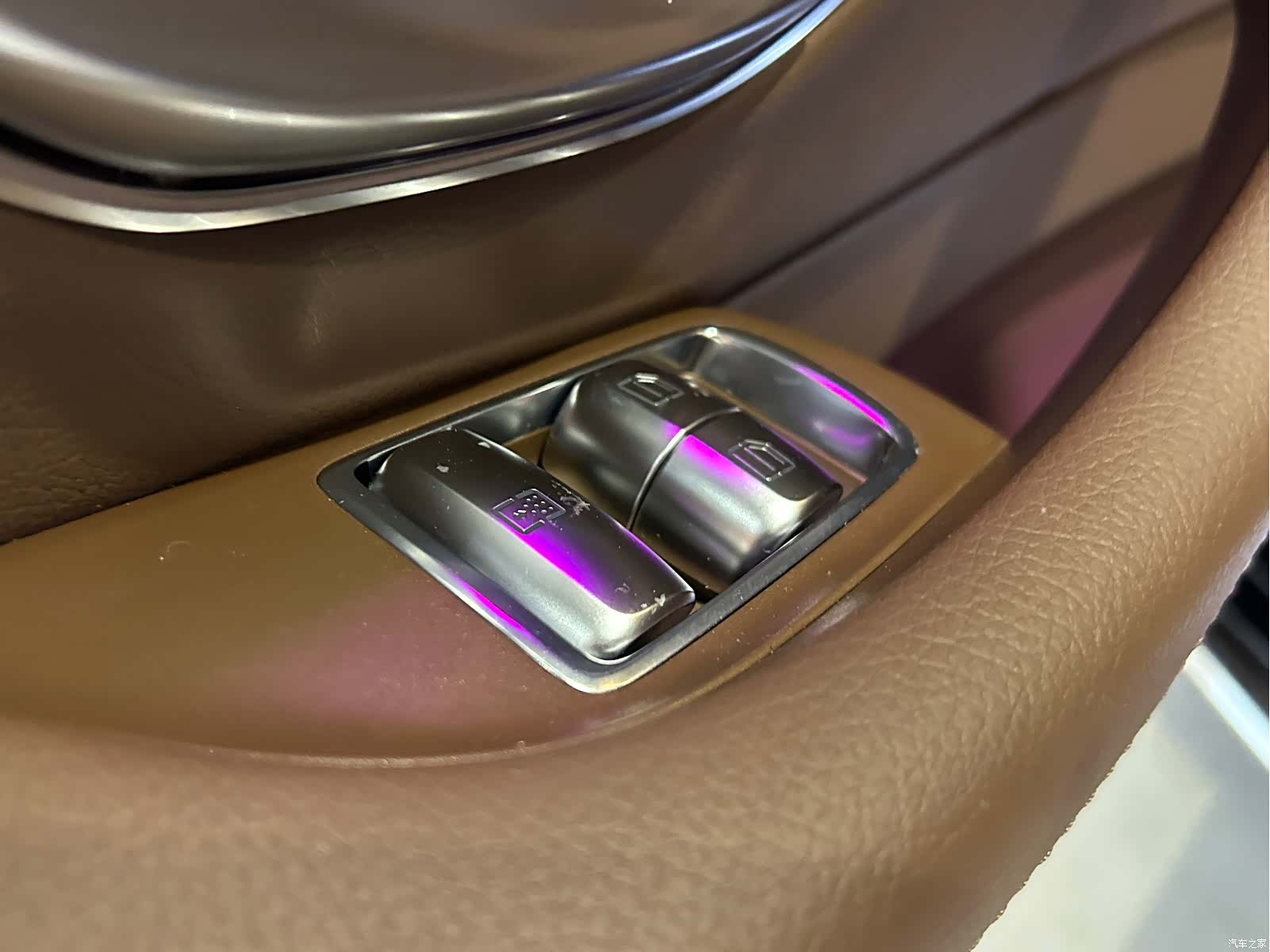 Mercedes-Benz E-Class, 2023 21