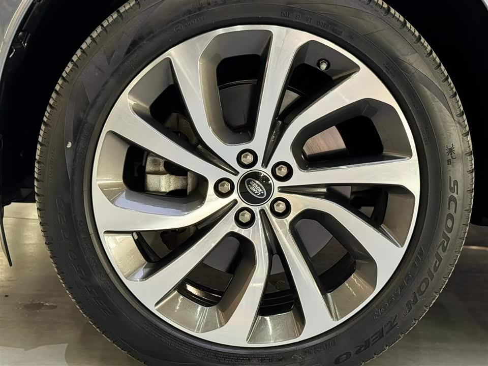 Land Rover Discover sports