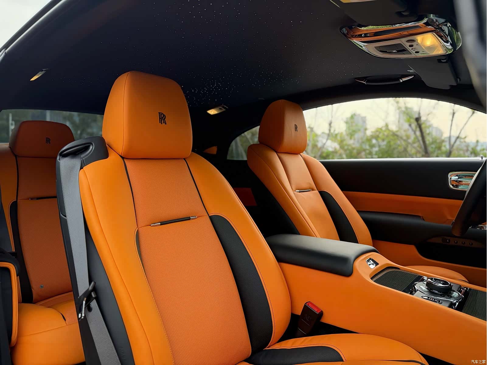 Rolls-Royce Wraith, 2022 16