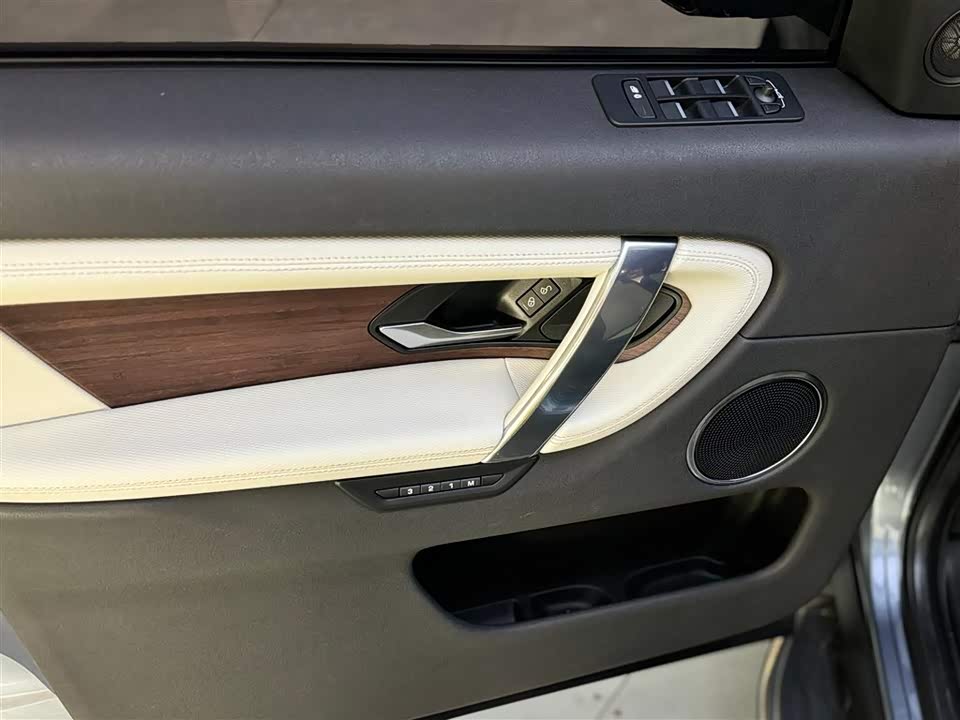 Land Rover Discover sports