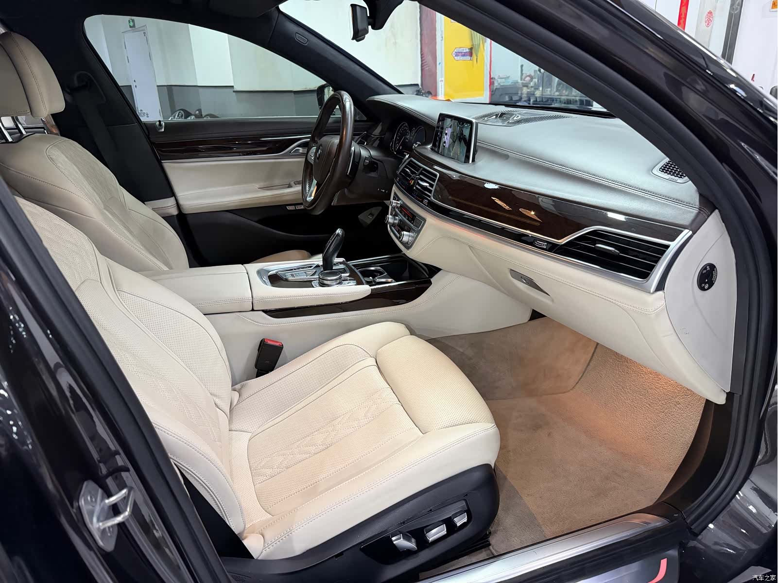 BMW 7 Series, 2017 11