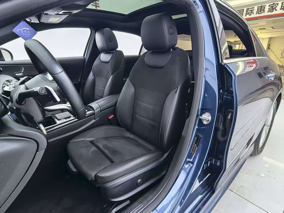 Mercedes-Benz Class A Mercedes-Benz Class A