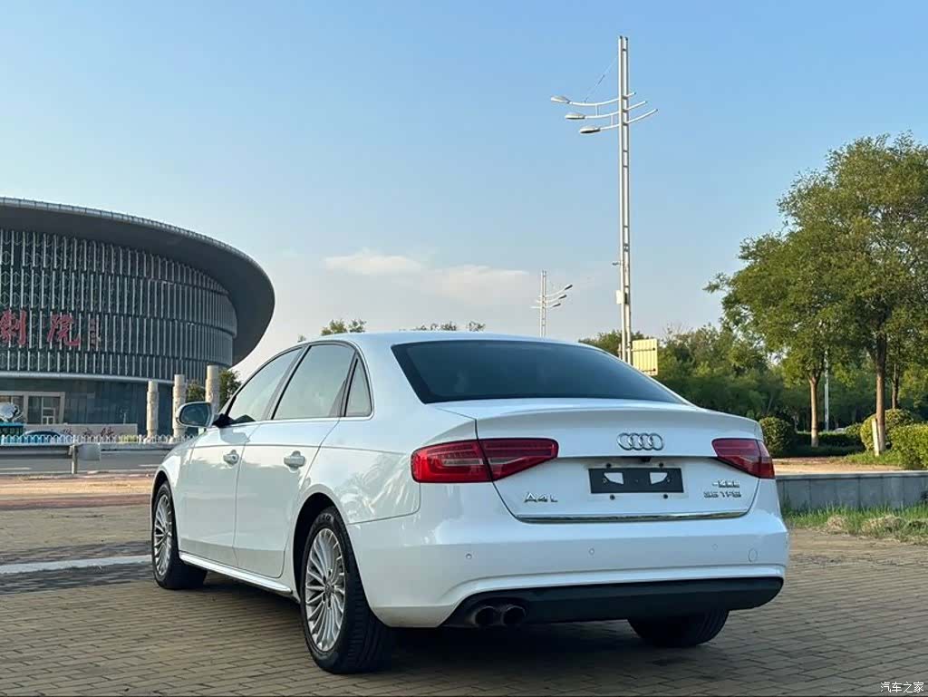 Audi A4L, 2016 6