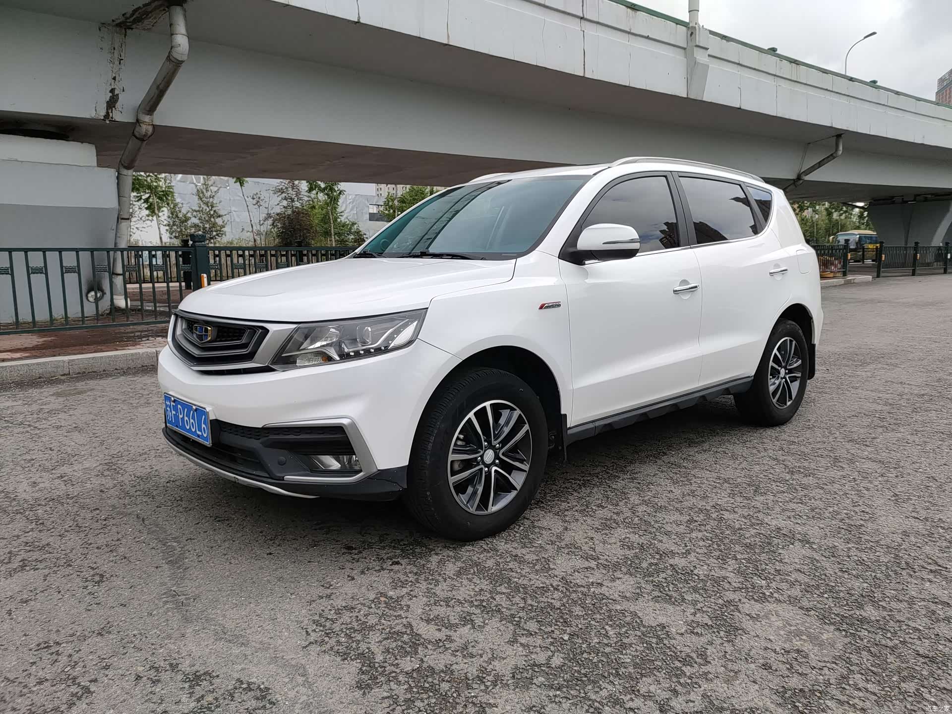 Geely X6, 2018 1