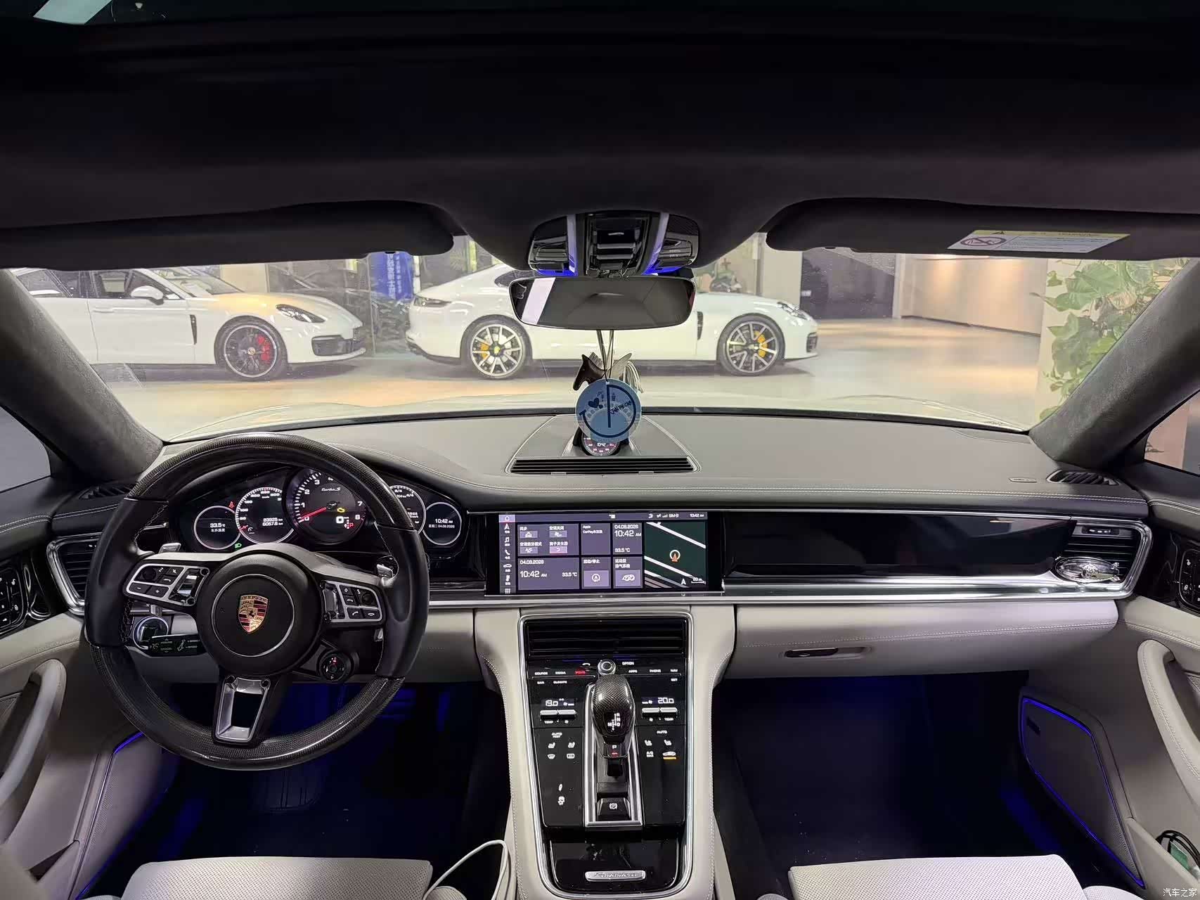 Porsche Panamera, 2018 все фото