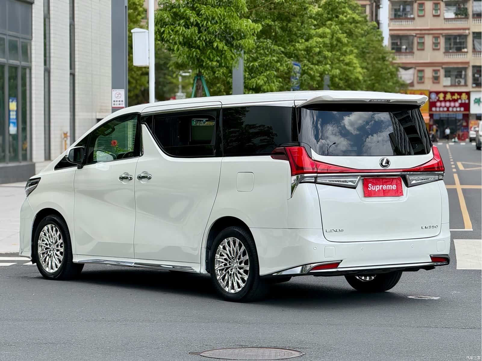Toyota Alphard, 2015 11