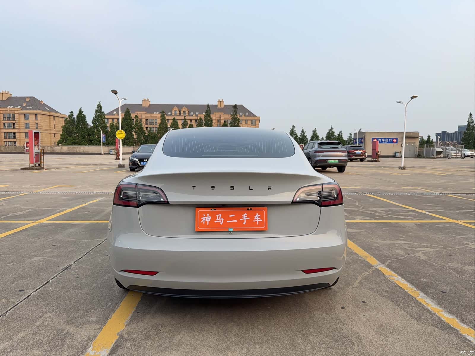 Tesla Model 3, 2019 все фото