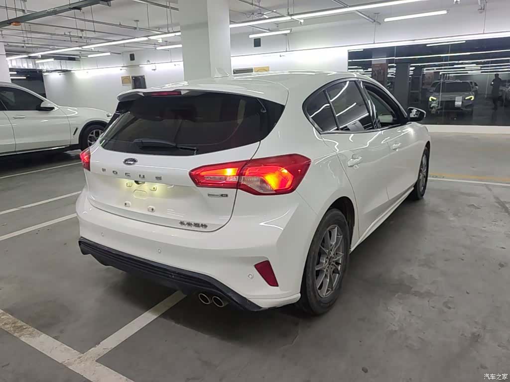 Ford Focus, 2021 7