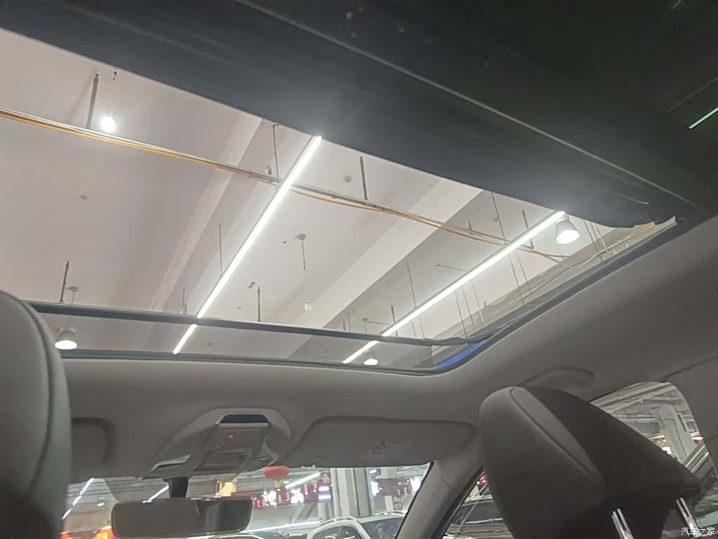 Geely Coolray, 2019 18