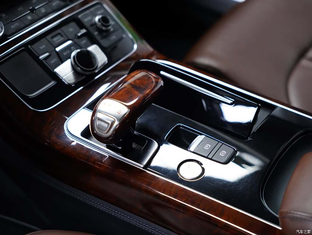 Audi A8L, 2013 33