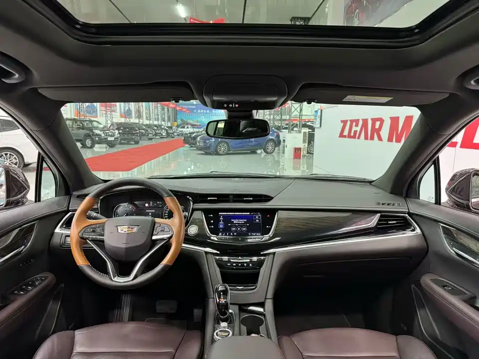 Cadillac XT6