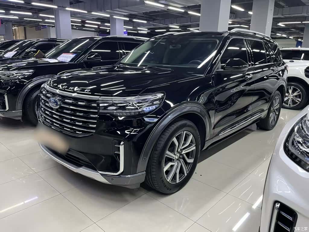 Ford Explorer, 2023 3