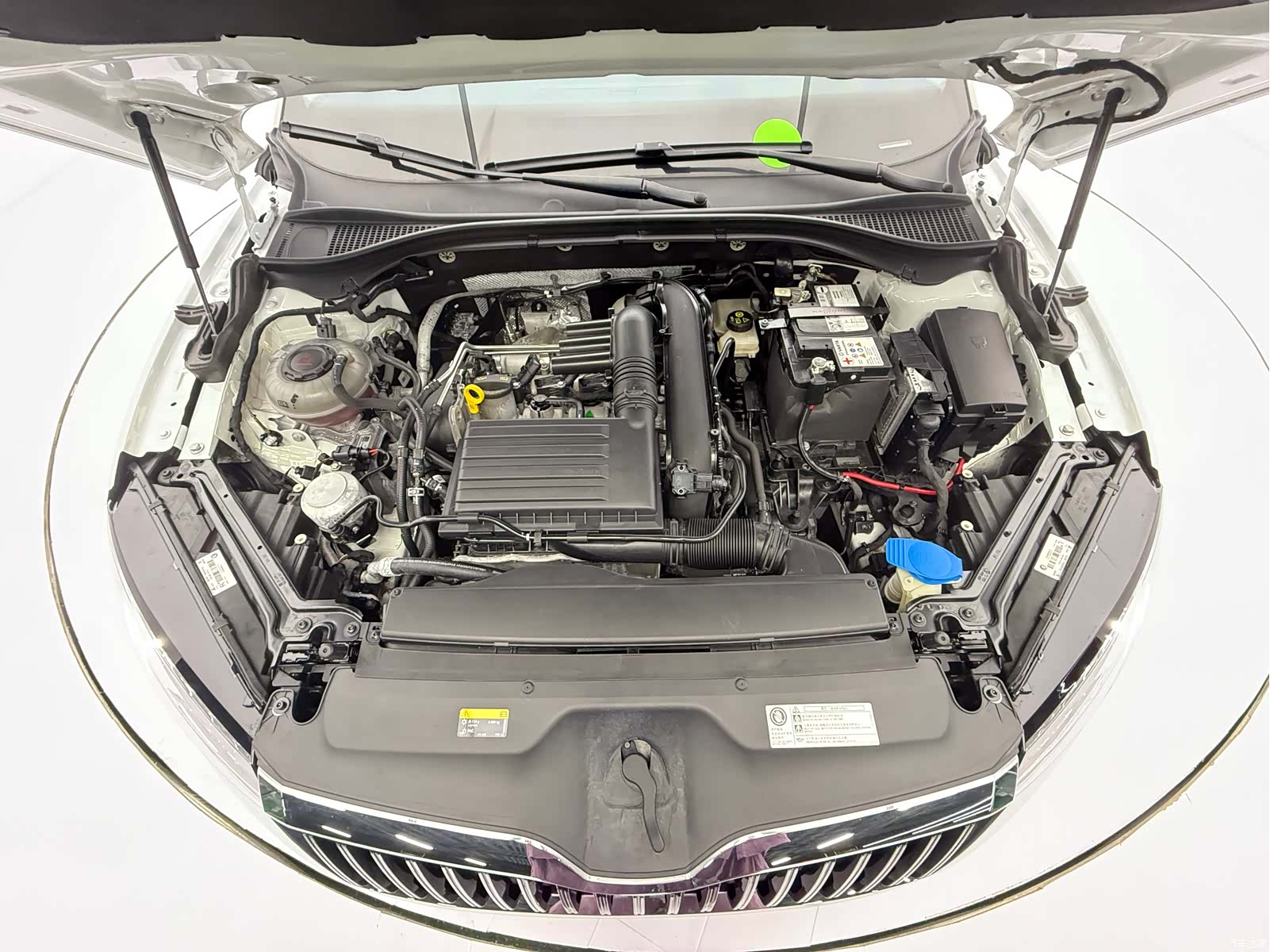 Skoda Superb, 2023 8