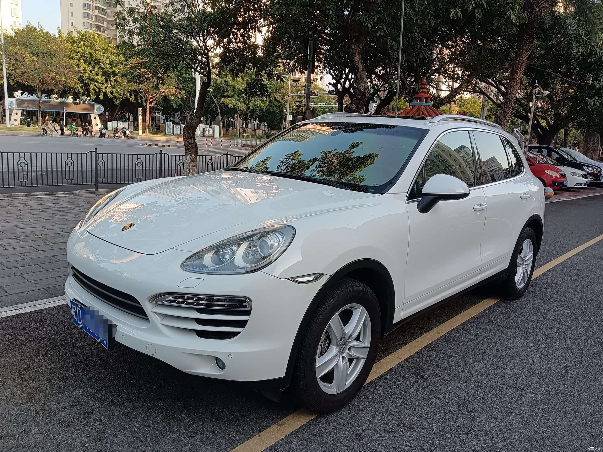 Porsche Cayenne, 2012 1