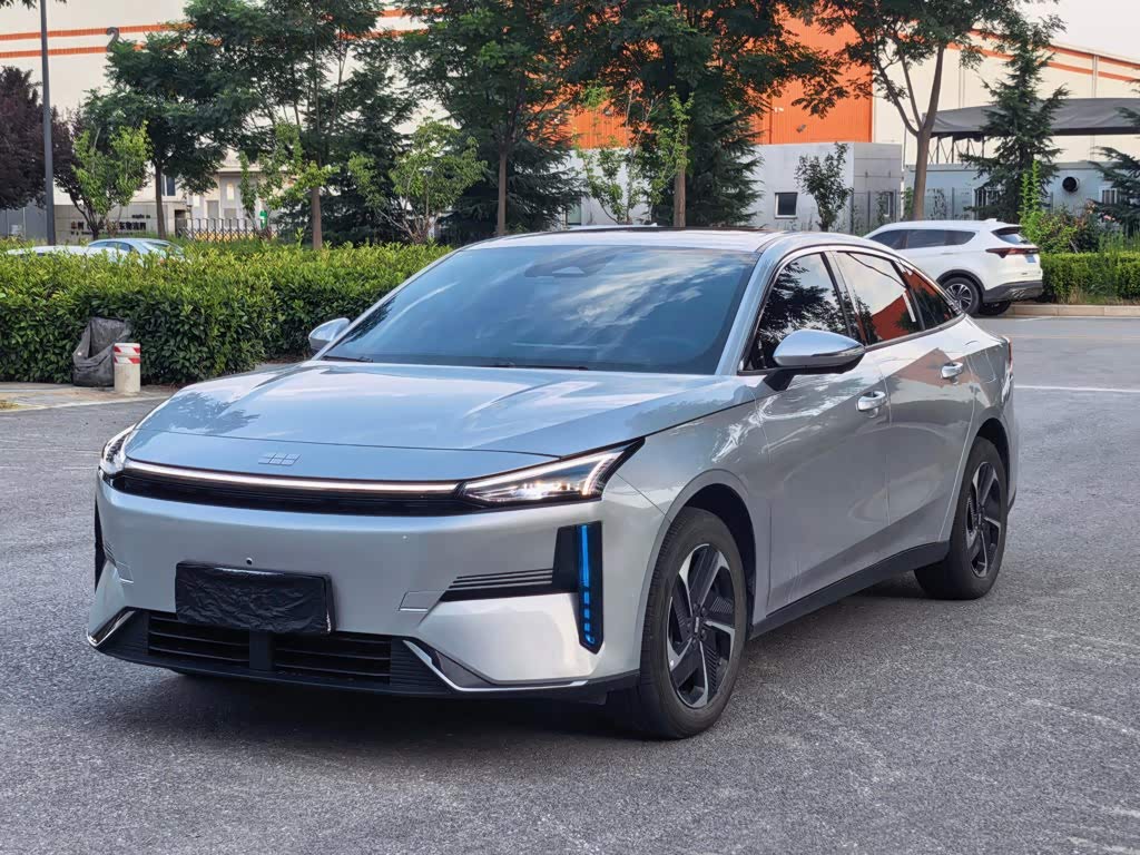 Geely Galaxy L6