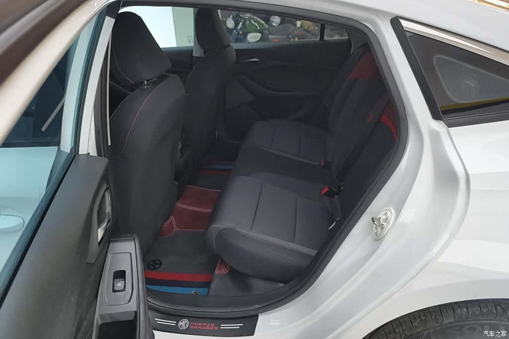 MG MG5, 2025 11