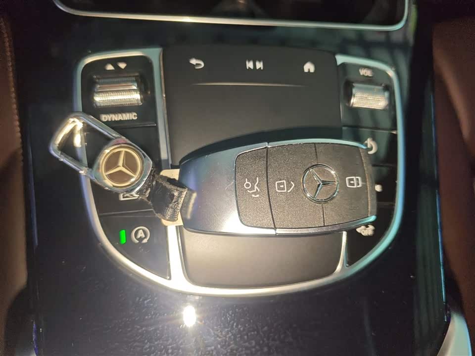 Mercedes-Benz GLC Mercedes-Benz GLC