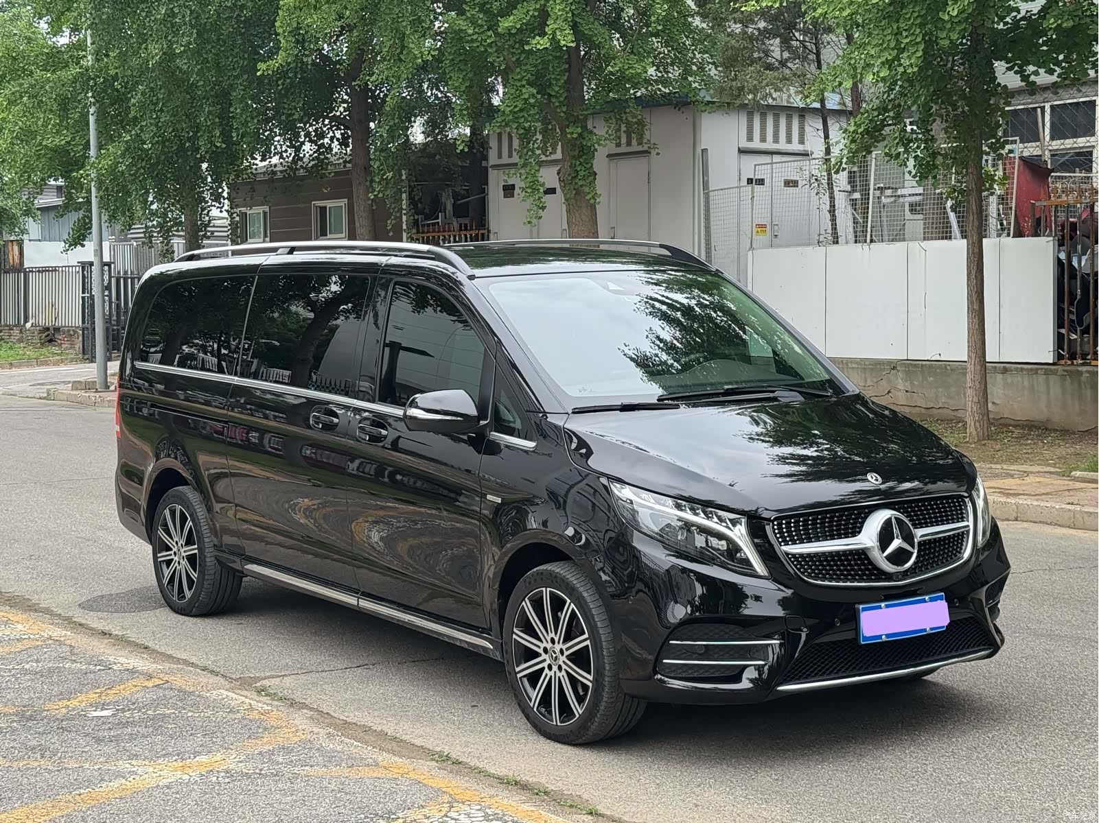 Mercedes-Benz V-Class, 2023 4