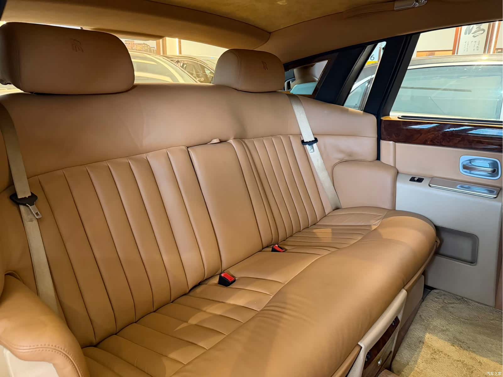 Rolls-Royce Phantom, 2004 8