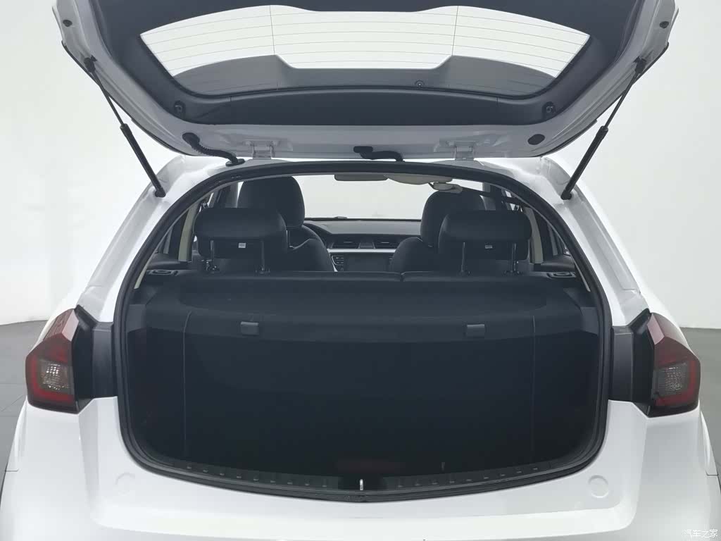 Geely X3, 2021 16