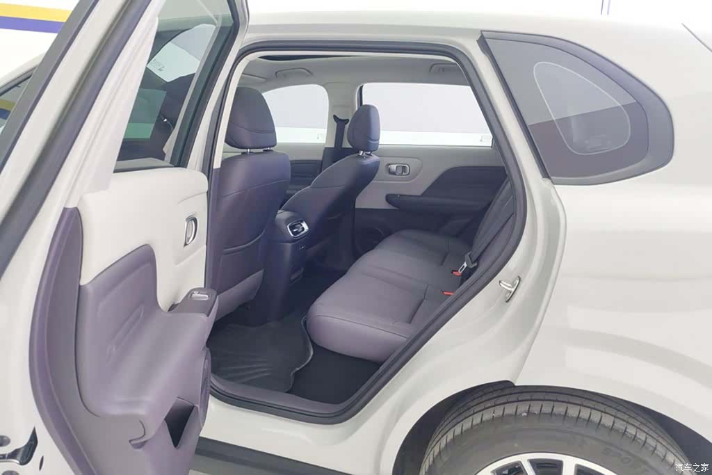 Leapmotor B10, 2026 11
