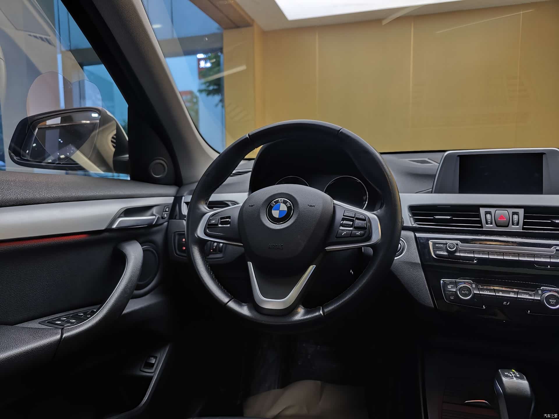 BMW X1, 2019 15