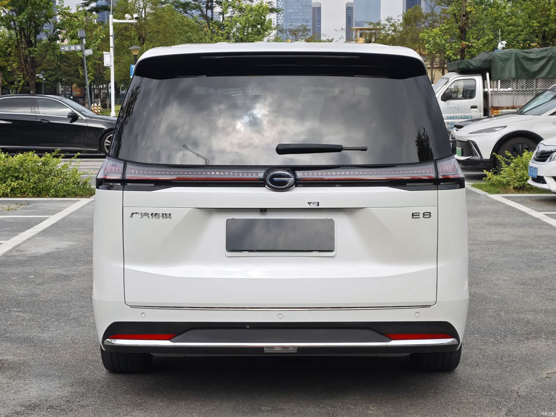Trumpchi E8, 2024 26
