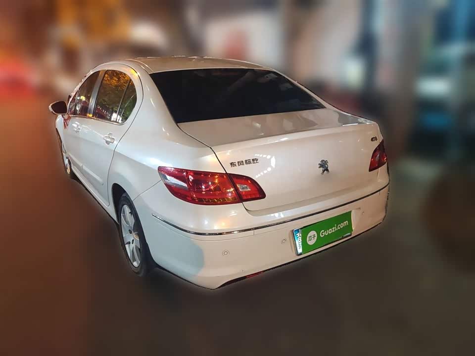 Peugeot 408
