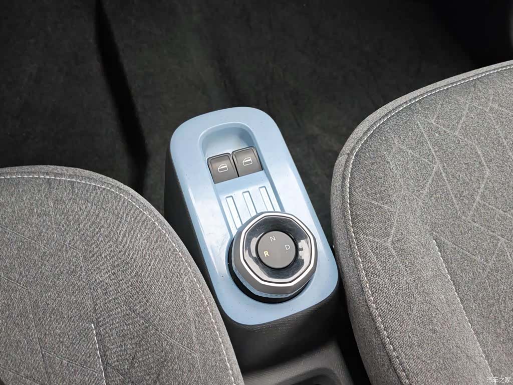 Geely Panda, 2024 13