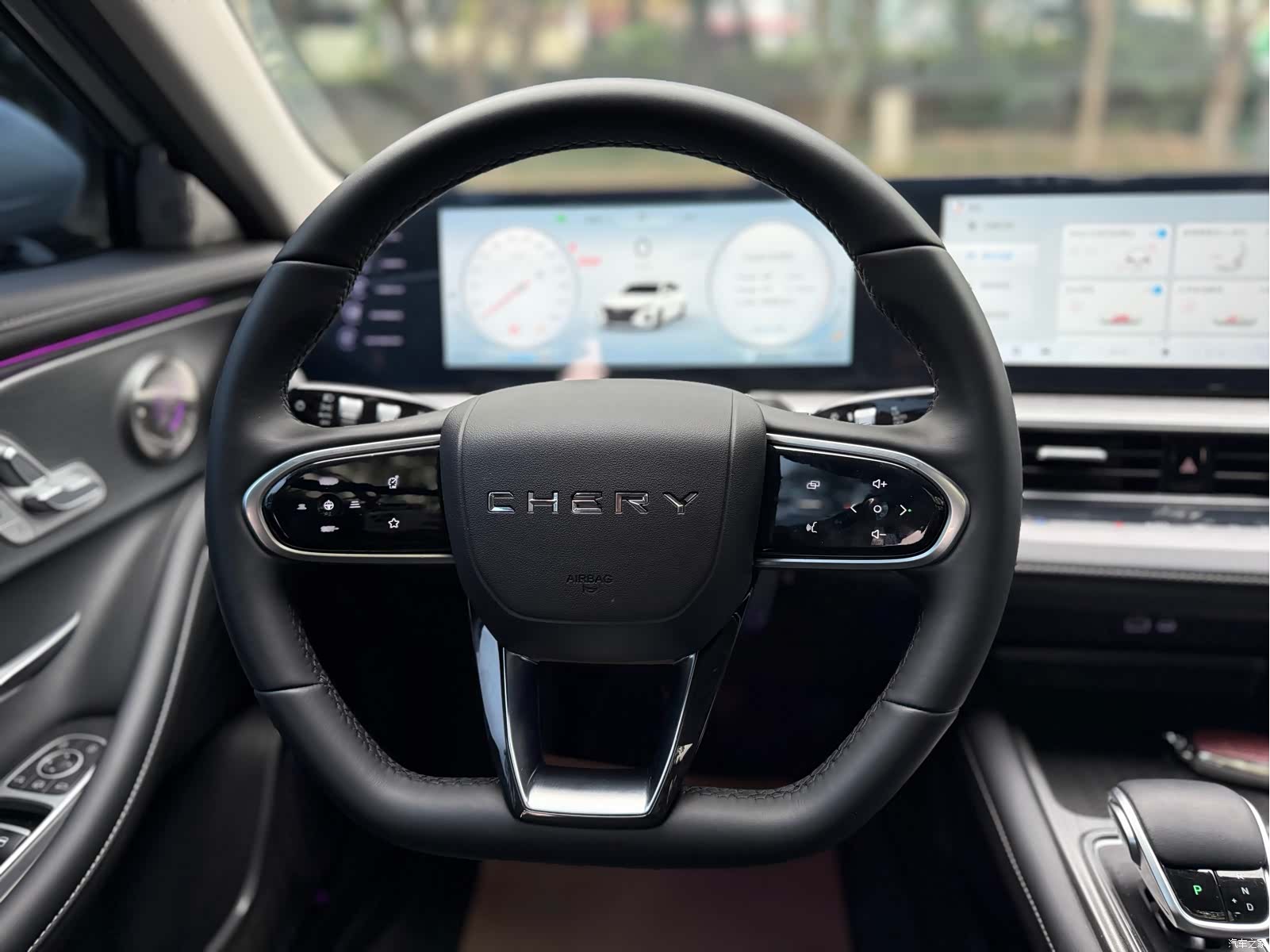 Chery Arrizo 8, 2025 13