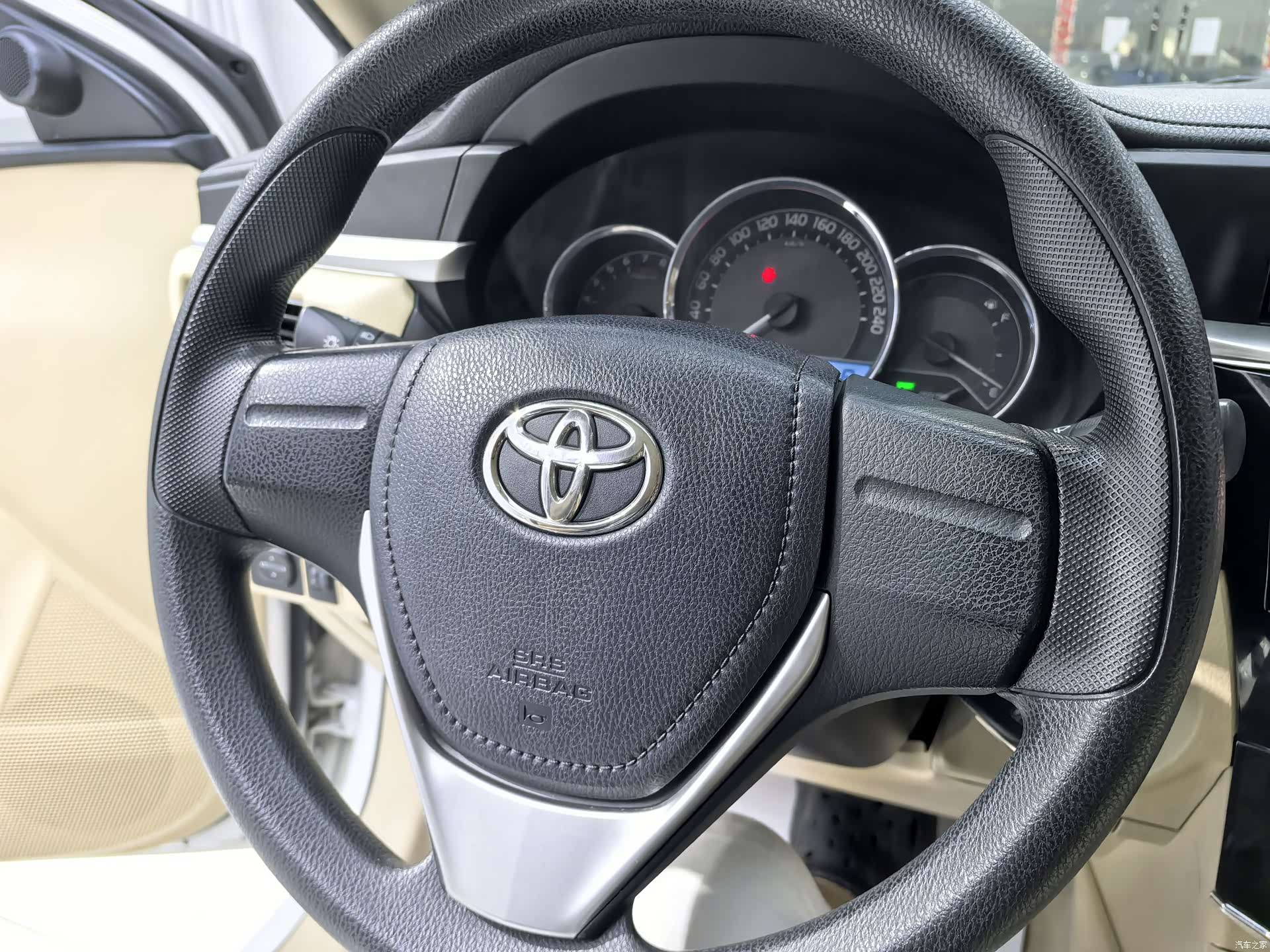 Toyota Corolla, 2016 12