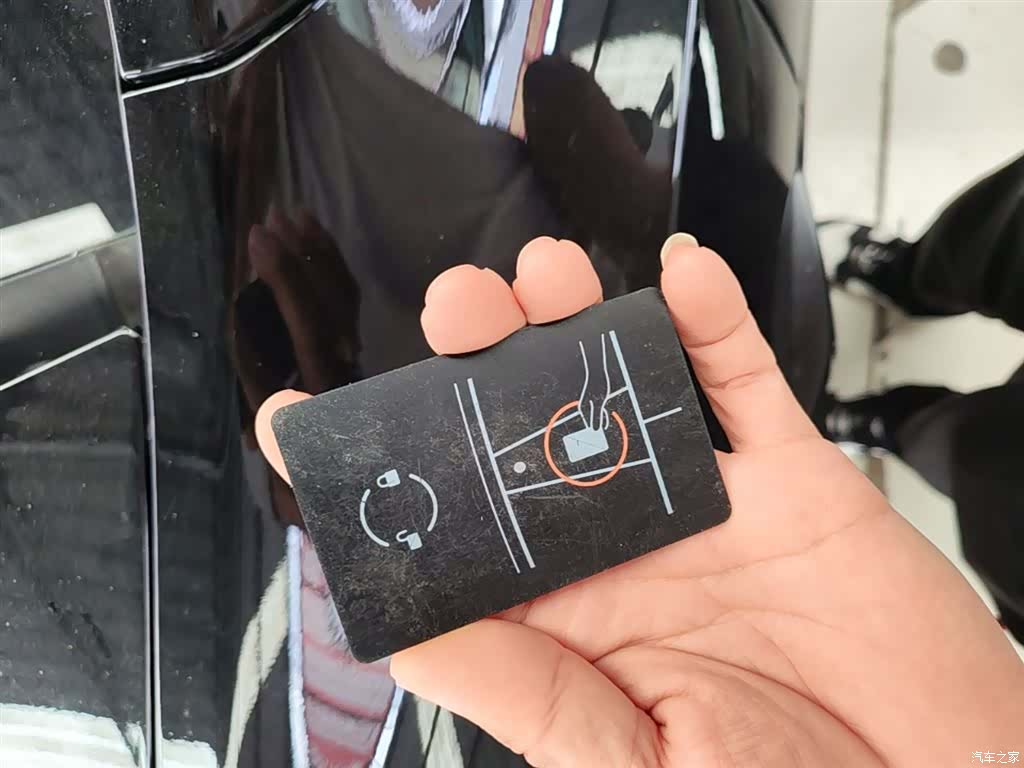 Tesla Model Y, 2024 9