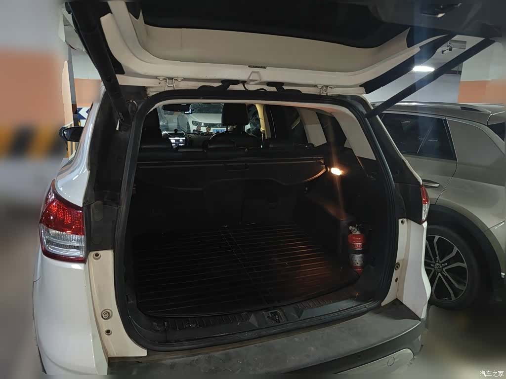 Ford Kuga, 2015 15