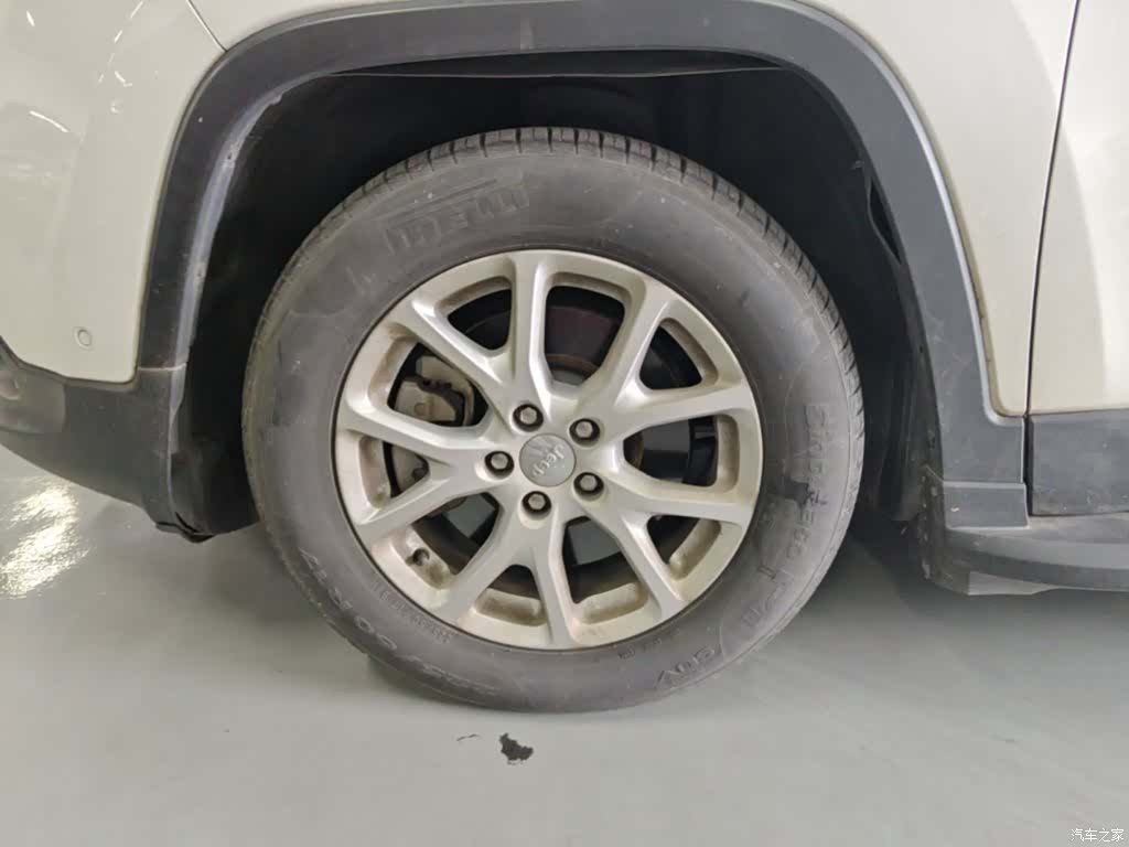 Jeep Cherokee, 2016 23