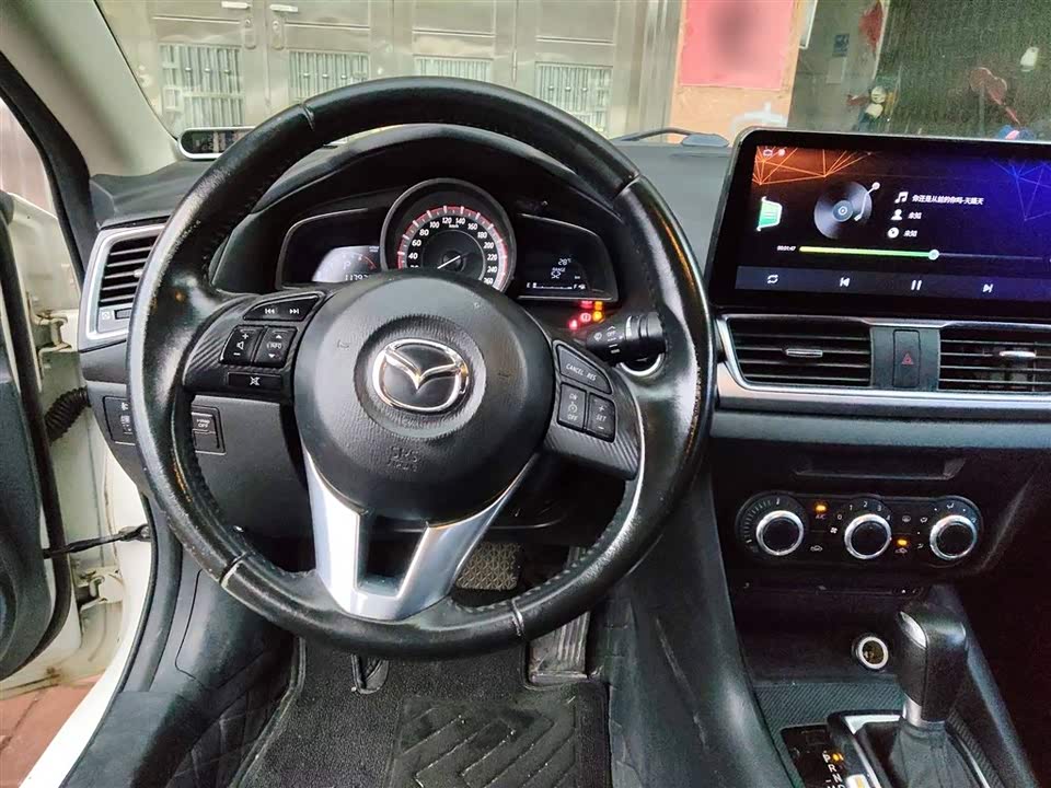 Mazda 3 Angkesaila Mazda 3 Angkesaila
