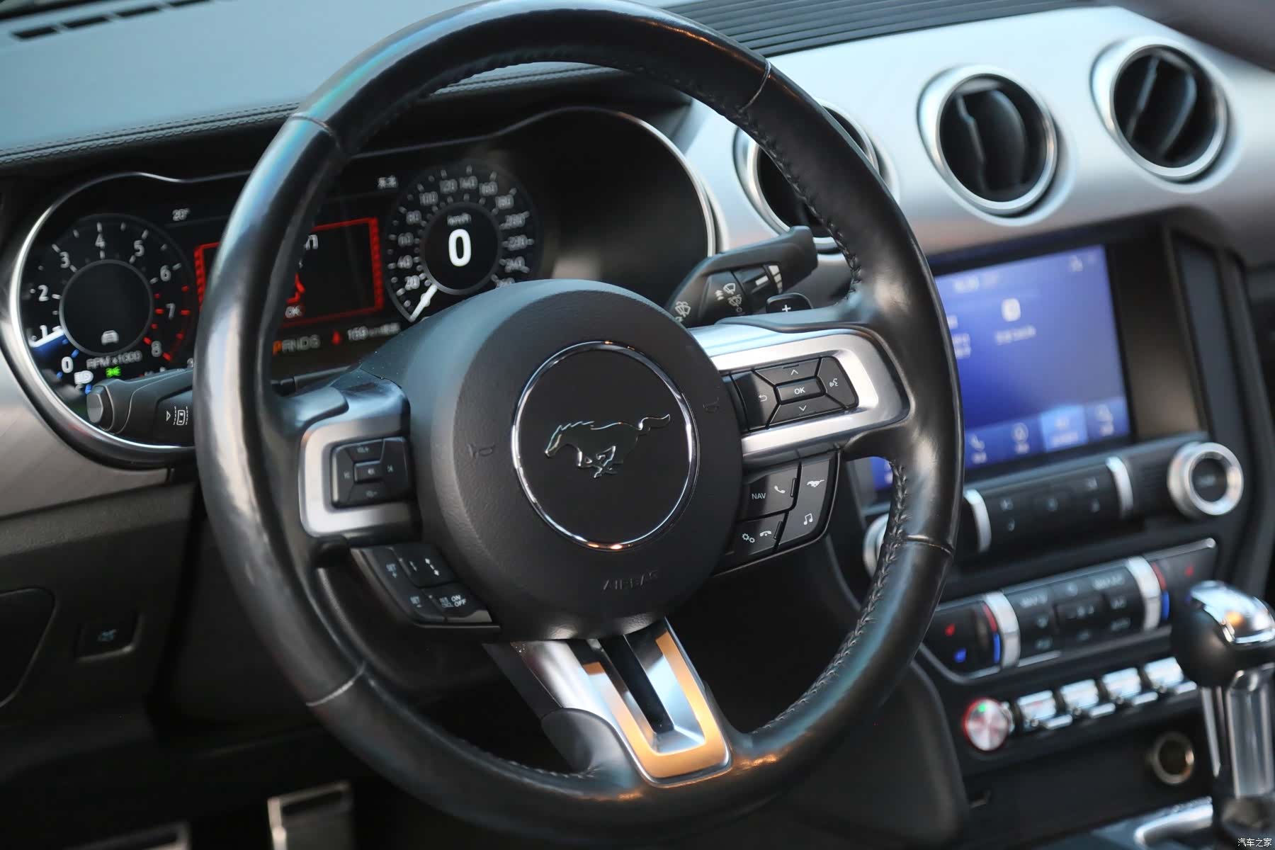 Ford Mustang, 2021 4