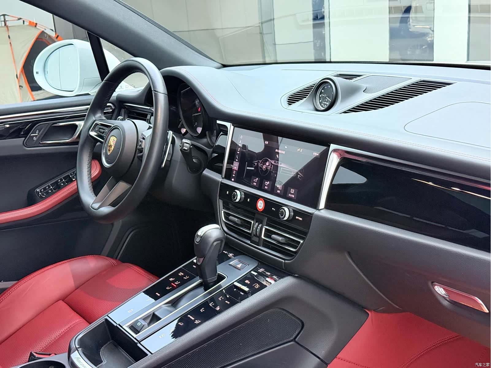 Porsche Macan, 2023 6