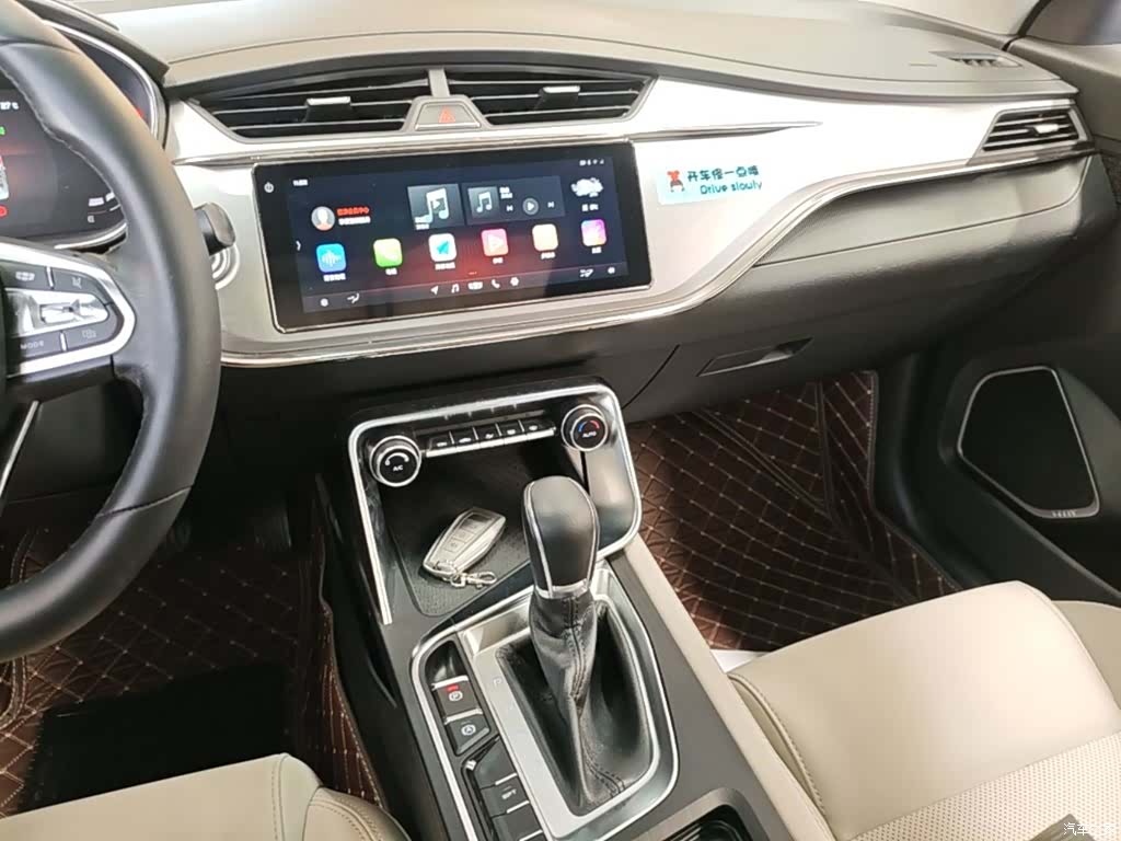 Geely Binray, 2019 13