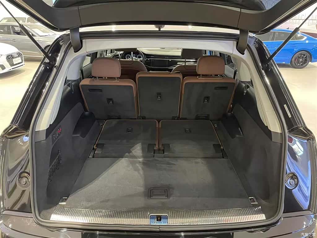 Audi Q7, 2021 6