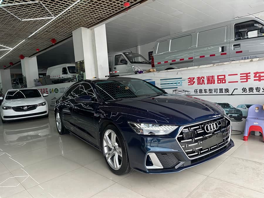 Audi A7L 2024, фото 2