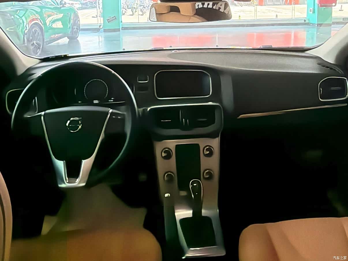 Volvo V40, 2017 10